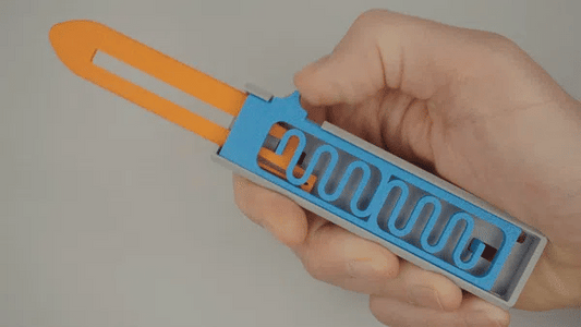 Cutit Pop-Up 3D - GIF animat mecanism resort, lama portocalie extinzandu-se rapid la apasarea butonului