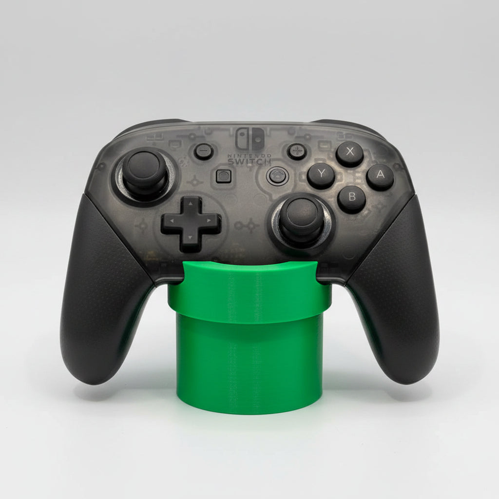 Stand țeavă verde Mario cu Pro Controller Nintendo Switch 2 – vedere frontală
