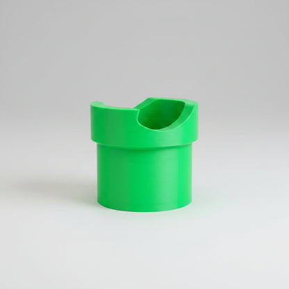 Stand țeavă verde Mario imprimat 3D – vedere laterală cu slot pentru controller