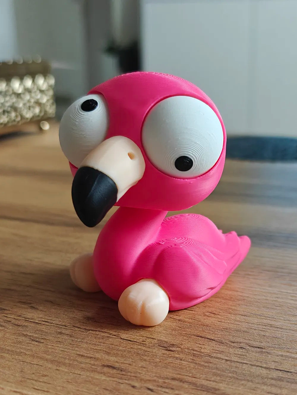 Flamingo Goofy Series - vedere laterală cu aripi și lăbuțe