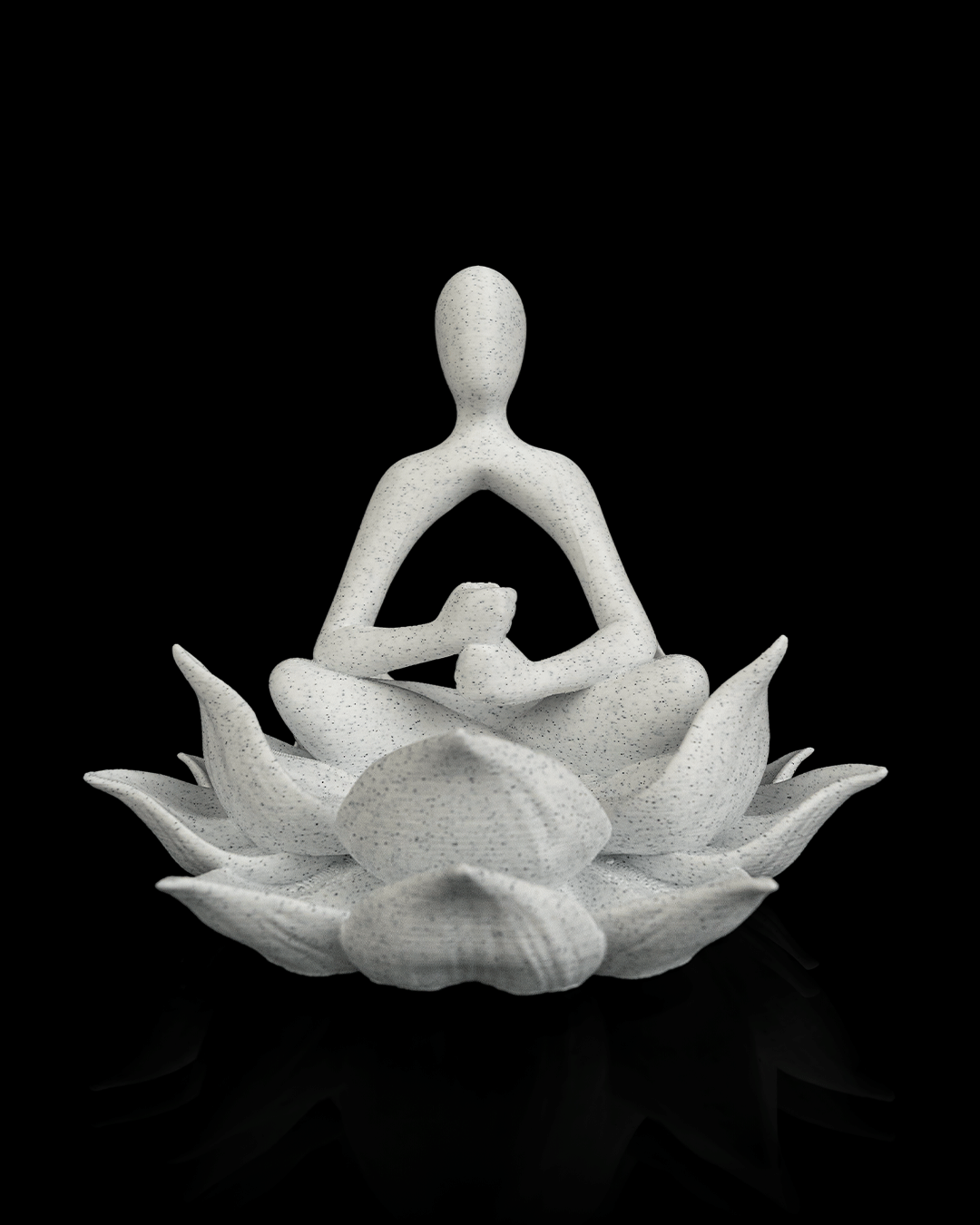 Lotus Keeper Planter – vedere frontală cu aranjament floral