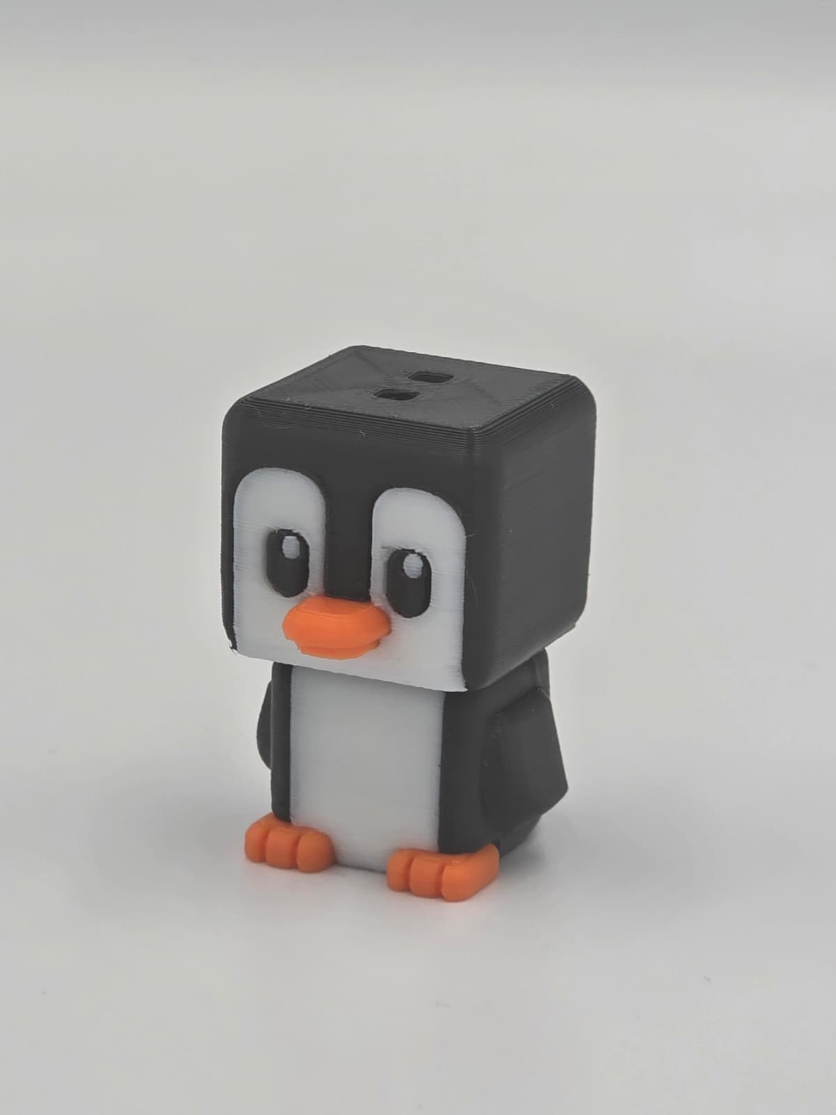 Cubic Penguin – Figurină 3D Imprimată | Breloc