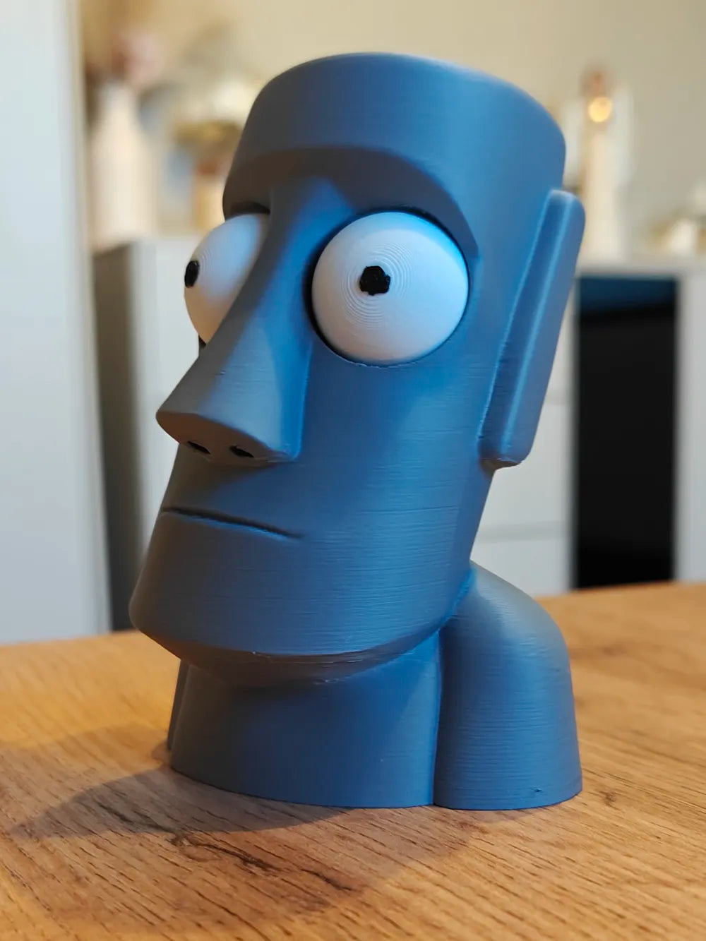 Moai Goofy Series - vedere laterală cu un ochi mobil