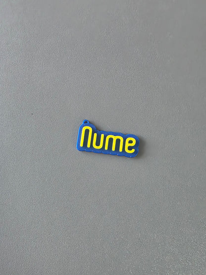 Breloc Personalizat cu Nume și Stil Font la Alegere