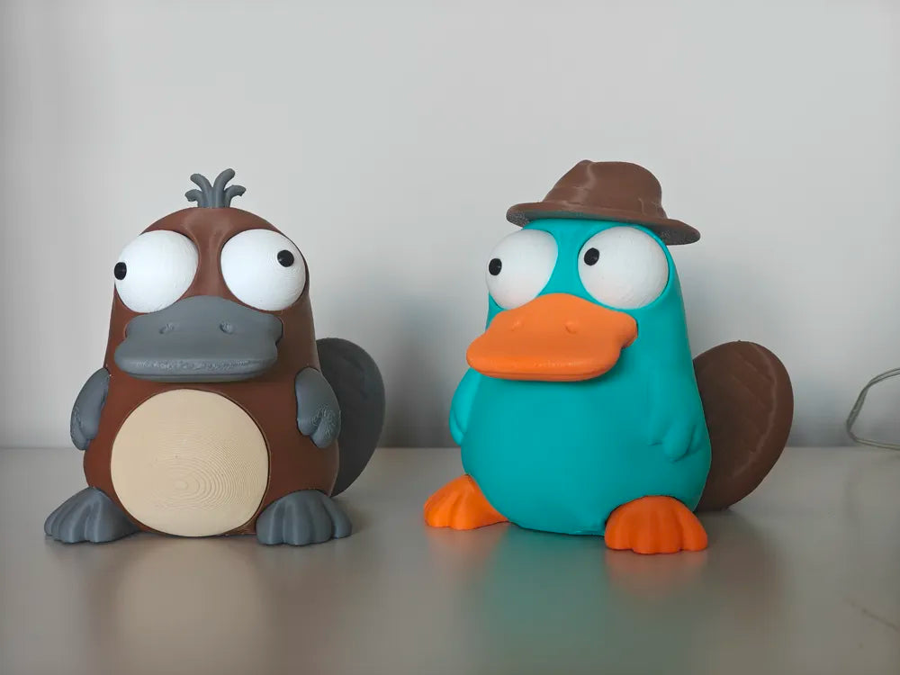 Ornitorinc Goofy Series - varianta turcoaz cu pălărie maro vedere frontală