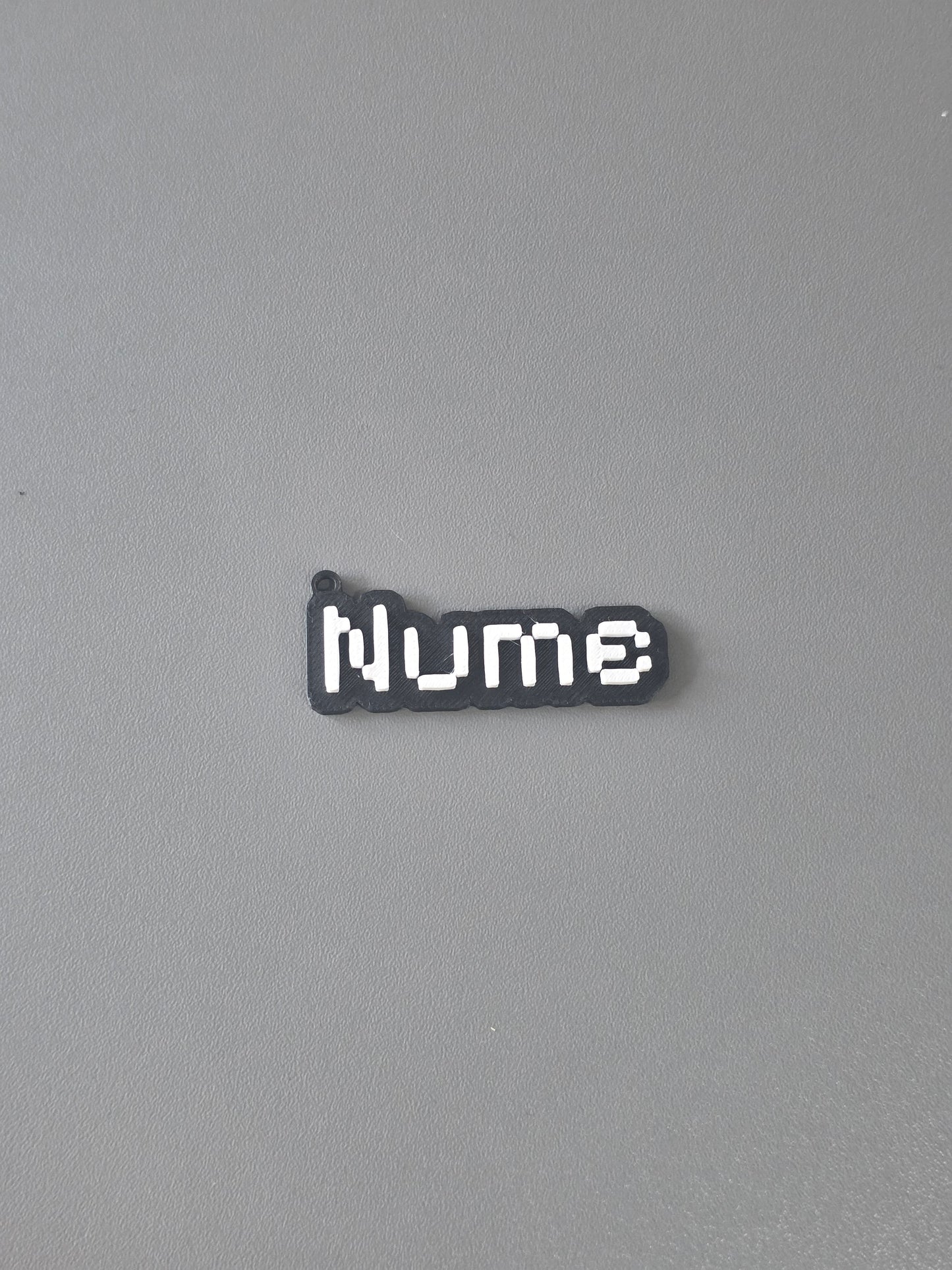 Breloc Personalizat cu Nume și Stil Font la Alegere