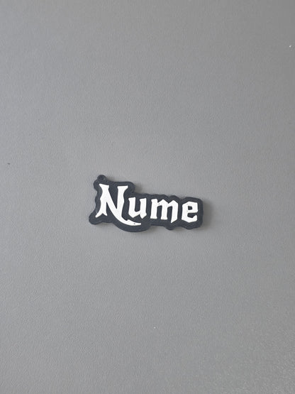 Breloc Personalizat cu Nume și Stil Font la Alegere